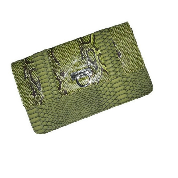 Charming Charlie Green Snakeskin Envelope clutch wristlet - Picture 2 of 6